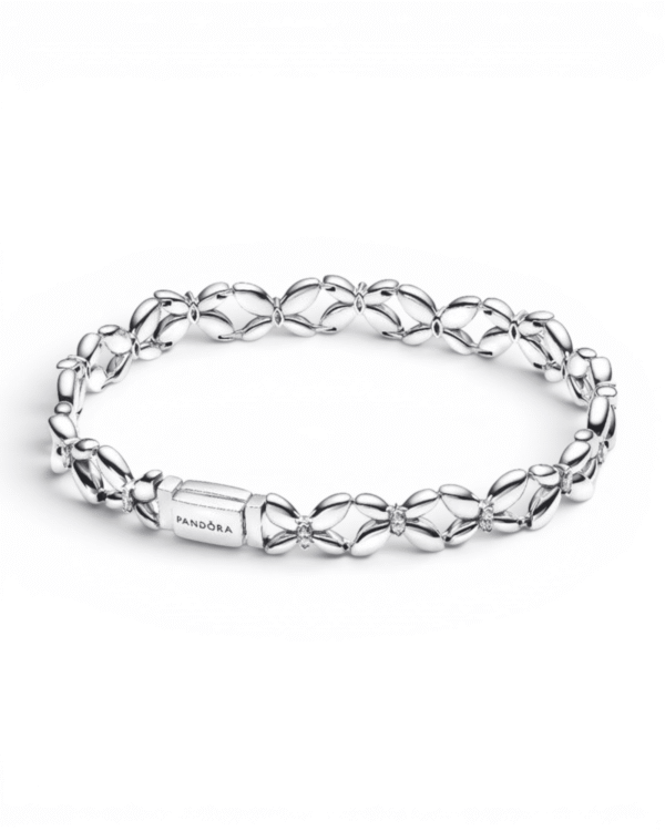 IMG_0322.png Pandora Brazalete Eslabones Mariposa, eslabones plateados con circonitas