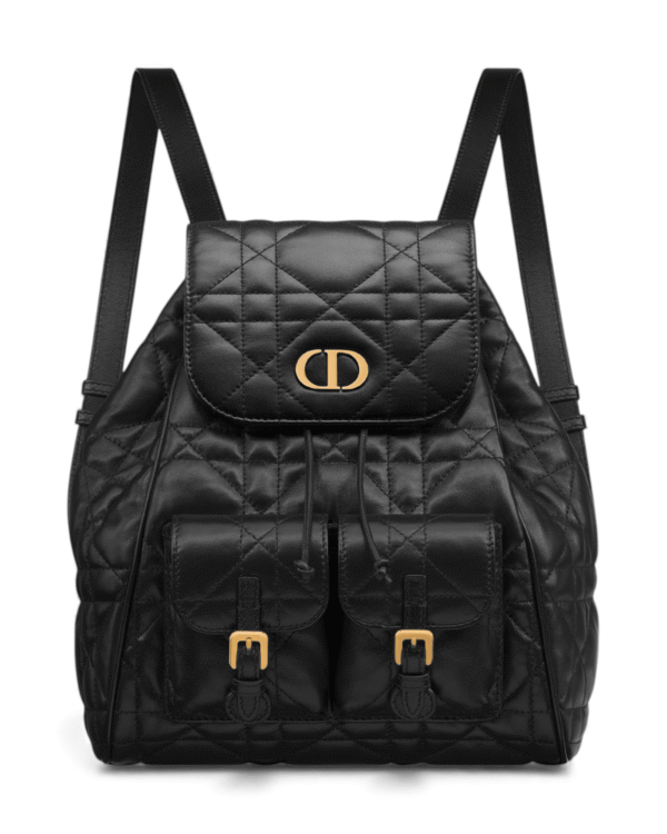 IMG_3641-2.png Dior mochila dior caro negra, acolchado en relieve con broche dorado
