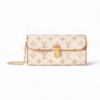 IMG_4862.png Louis vuitton bolso pochette camille, formato sobre con cadena dorada y broche