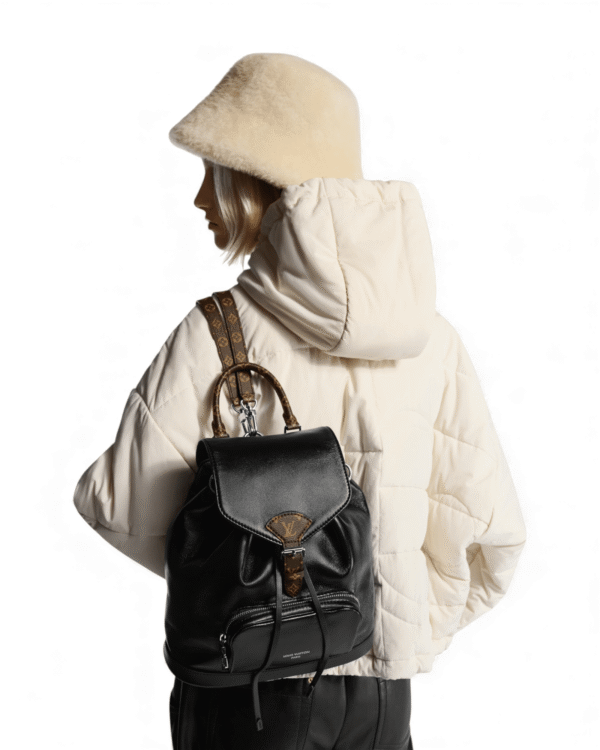 IMG_4890.png Louis Vuitton Mochila Montsouris Vibe PM