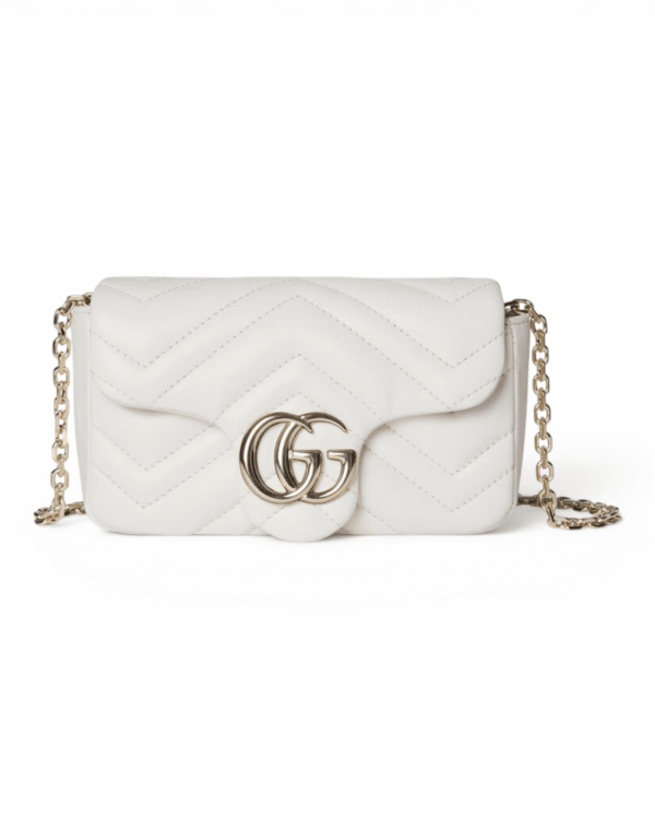 IMG_7355-1.png Gucci bolso gg marmont blanco, acolchado en v con broche gg dorado