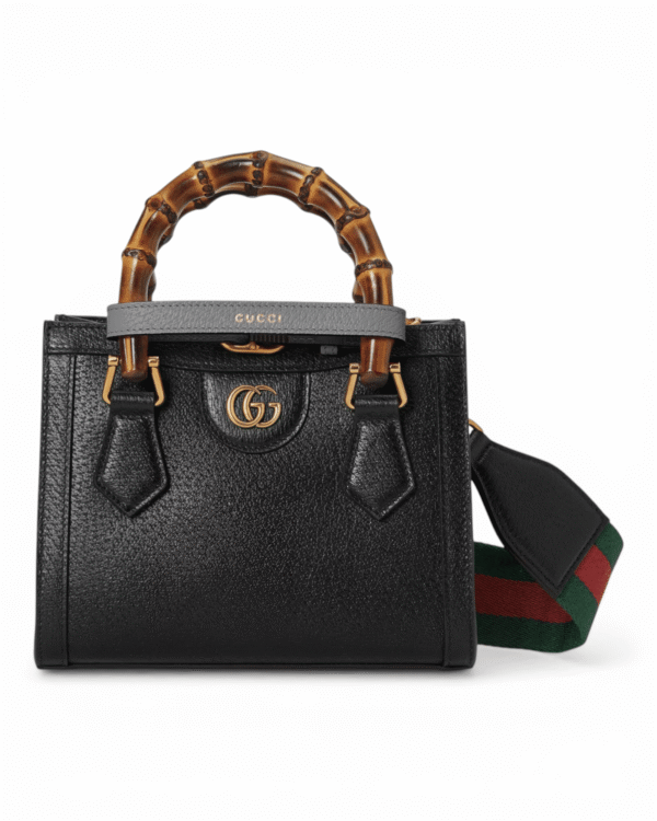 IMG_7400.png Gucci bolso diana negro tote, estructurado con asas de bambú