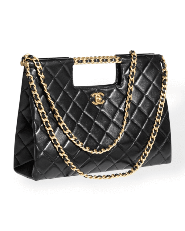 Photoroom_000_20250413_213326-1.png Chanel bolso de maxi 26 negro, asas rigidas con cutout y cadenas dobles doradas