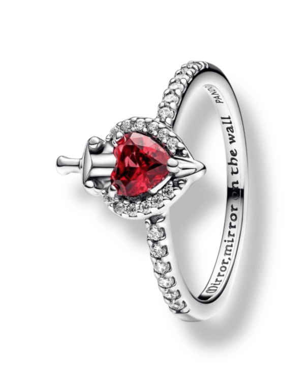 Photoroom_014_20250224_050048.png Pandora Anillo La Reina Malvada con corazón y daga