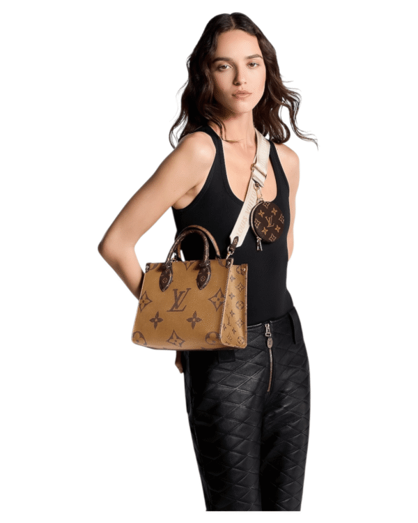 Photoroom_019_20250827_124425.png Louis Vuitton Bolso Tote On the Go Monograma PM