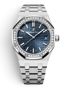 04EE1104-1C83-4C5B-87AC-D01097D9B052-Photoroom Audemars Piguet Royal Oak Azul Brillos: esfera azul con cuadrículas y bisel con piedras brillantes, pulsera integrada