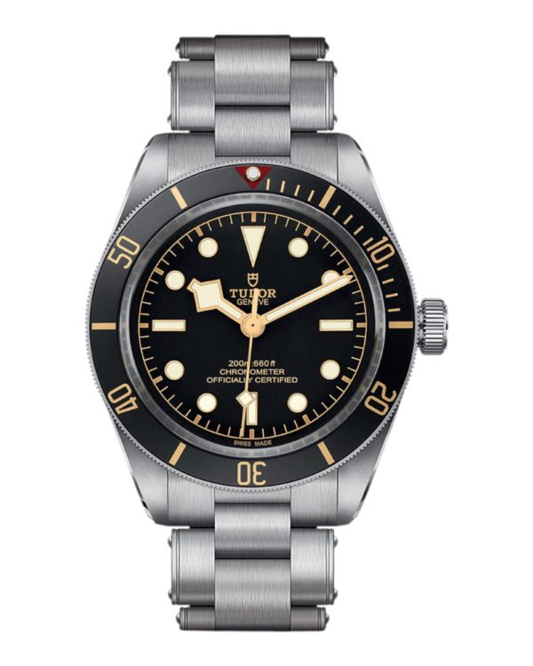 Tudor Black Bay 58: esfera negra con marcas doradas y aguja copo de nieve, bisel negro con números dorados y pulsera de tres eslabones