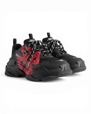 IMG_3907.jpg Balenciaga Zapatillas Triple S Negro y Rojo | envío gratis a todo Chile