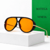 Bottega Veneta Lentes de sol Aviador con Protectores Laterales Bottega Veneta Lentes de sol Aviador con Protectores Laterales