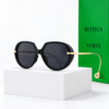 Bottega Veneta Lentes de sol Ovalado con Protectores Laterales
