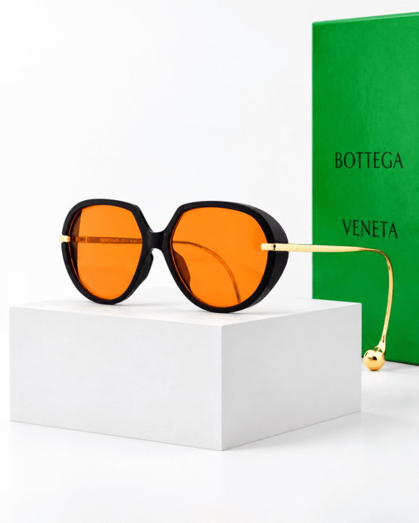 Bottega Veneta Lentes de sol Ovalado con Protectores Laterales - vista 3